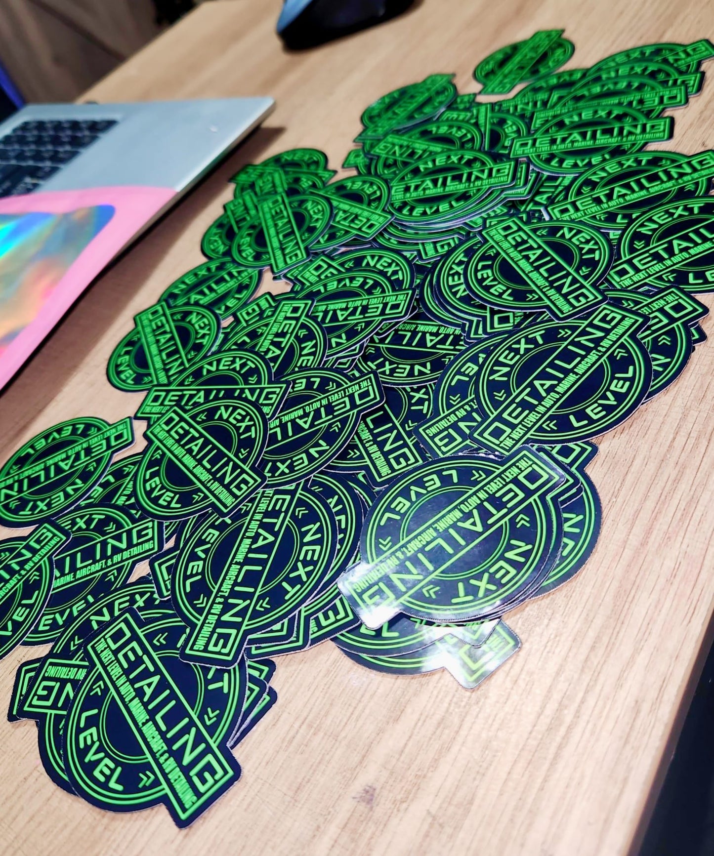 LOGO STICKERS/STICKERS