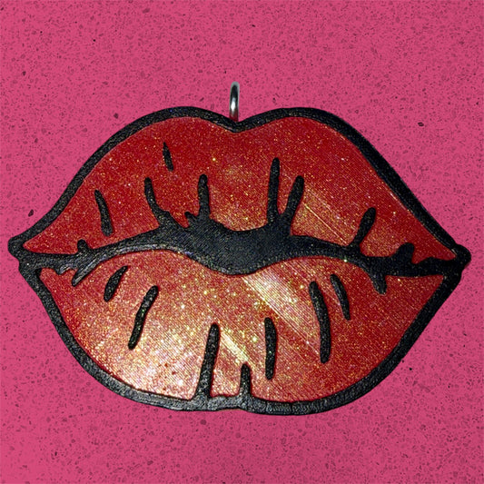 LIP MOLD