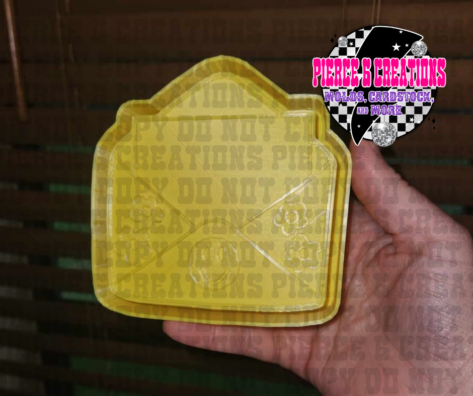 RETRO ENVELOPE MOLD