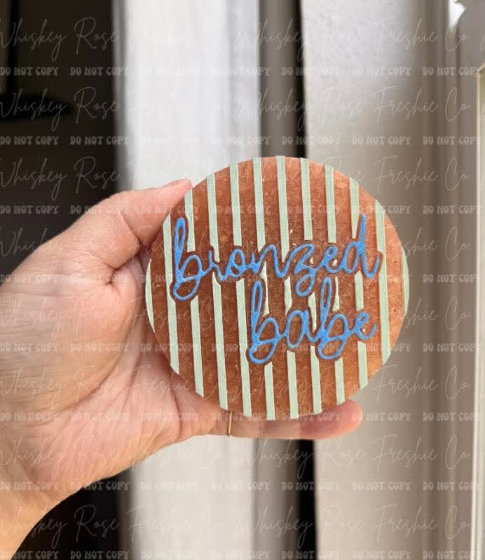 Bronzed Babe Circle Insert
